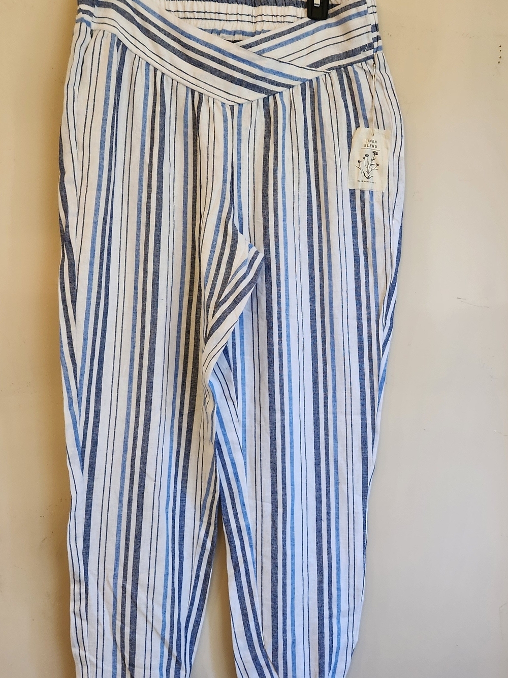 Indigo Rein Blue & White Striped Cropped Ankle Pants